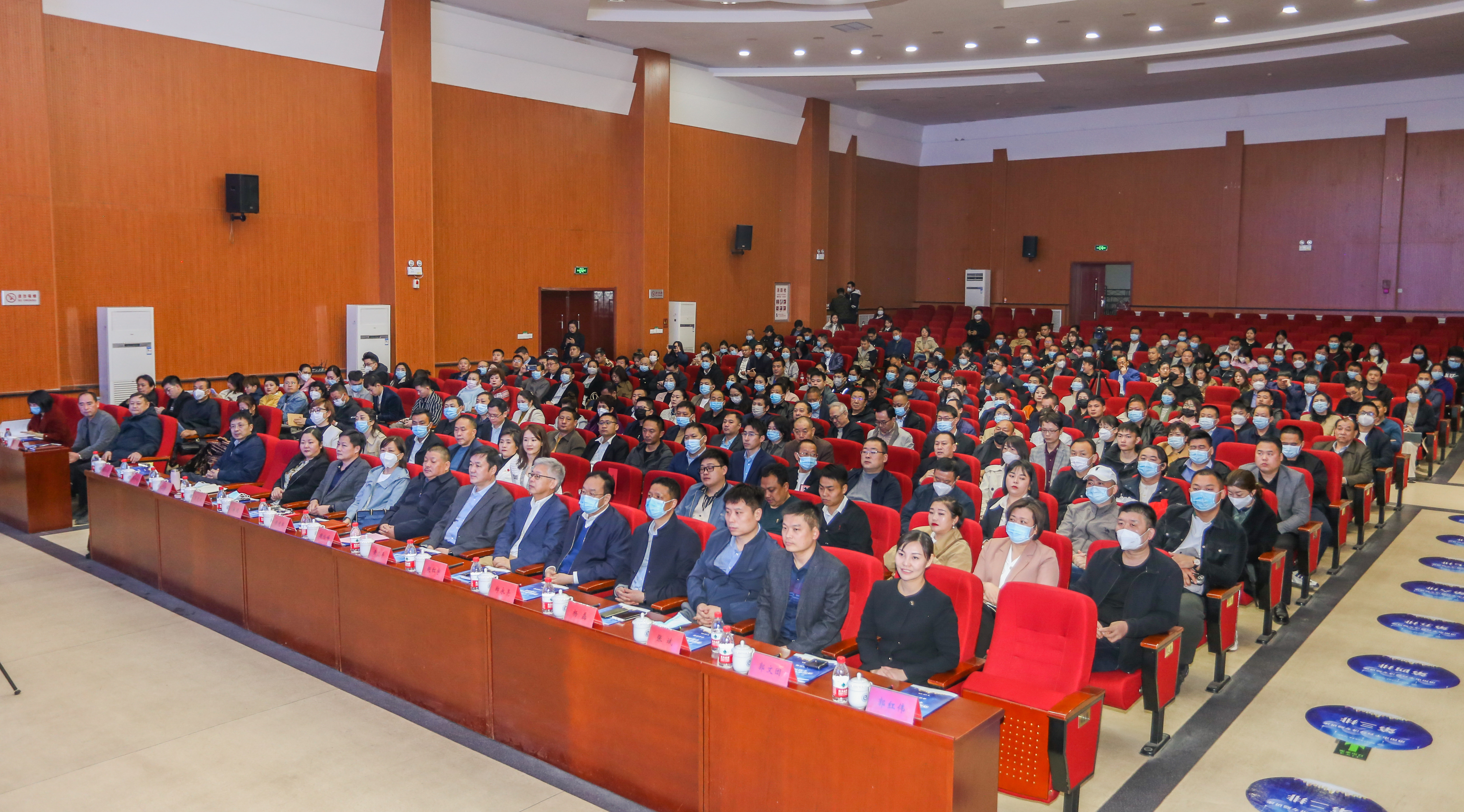 活动现场.JPG 活动现场.JPG